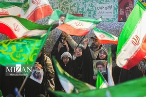 معروف: وظیفه داریم با امید و ایثار، در این نبرد فرهنگی و اجتماعی حضور داشته باشیم