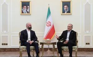 پزشکیان: همسایگی، تاریخ و فرهنگ مشترک ایران و اقلیم کردستان برای ما بسیار باارزش است/ بافل طالبانی: تمام تلاش ما حفظ امنیت ایران از جانب مرز‌های اقلیم است