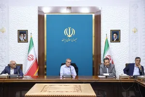 بررسی آخرین وضعیت اجرای مصوبات تأمین برق صنایع در حضور پزشکیان