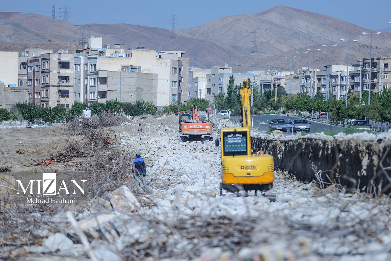 زندان رجاییشهر از دل شهر رفت/تحقق دستور رئیس قوه قضاییه برای پایان یک مطالبه قدیمی مردم کرج/زندان رجایی شهر که سالها در دل شهر بود به نفع مردم تخریب شد زندان رجاییشهر از دل شهر رفت/تحقق دستور رئیس قوه قضاییه برای پایان یک مطالبه قدیمی مردم کرج/زندان رجایی شهر که سالها در دل شهر بود به نفع مردم تخریب شد