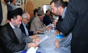 ۲۰۰ شهروند بی‌واسطه مشکلات خود را با مسئولان دادگستری استان فارس مطرح کردند