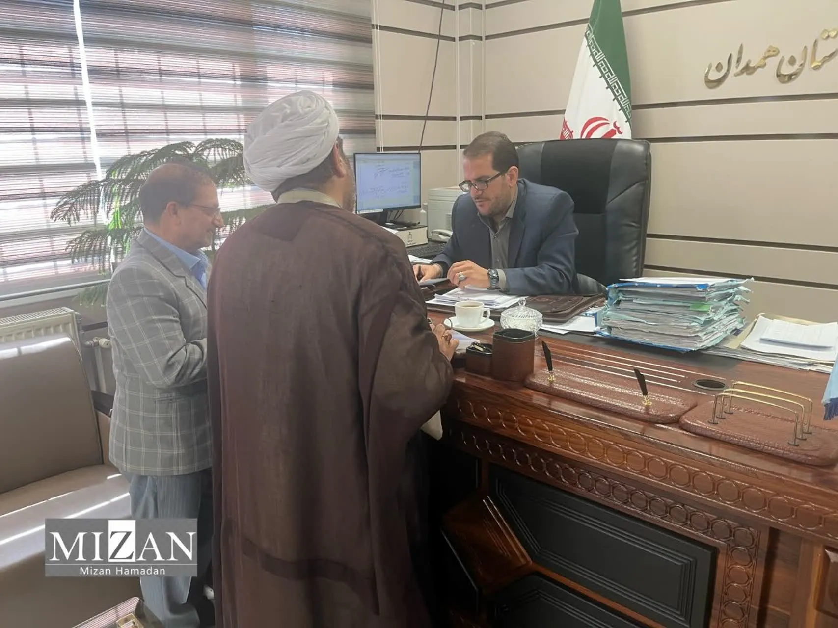 ملاقات مردمی دادستان همدان به همراه معاونین با ۸۲ نفر از مراجعان