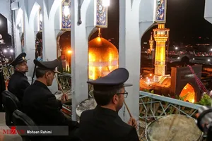 نقاره‌زنی شب ولادت امام جواد (ع) در حرم رضوی
