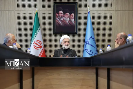 رئیس دستگاه قضا: نباید مسائل خصوصی افراد را فاش و یا به آن‌ها ورود کرد