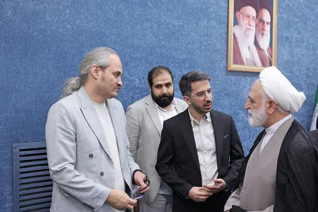 نشست هم‌اندیشی با جمعی از فعالان حوزه‌ی کسب‌وکار‌های دیجیتال
