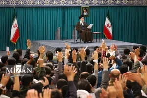 در حاشیه یک جشن تولد سیاسی؛ رهبر انقلاب گفتند به چه کسانی رای می‌دهند