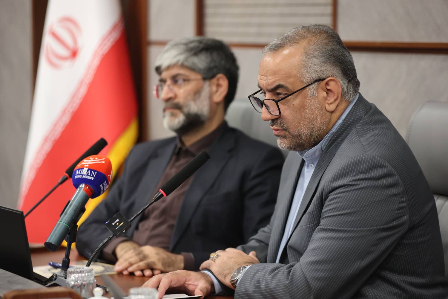  مراسم تودیع و معارفه مدیرکل زندان‌های استان تهران برگزار شد / آسیابی: مأموریت اصلی زندان‌ها اصلاح و تربیت و بازگشت زندانی به جامعه است