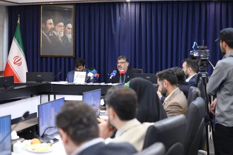 هم‌اندیشی مرکز وکلا و کمیسیون حقوقی مجلس برای پیگیری جنایات آمریکا و رژیم صهیونیستی در جنگ