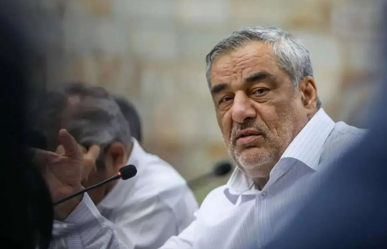 وزیر نفت: وزیر خزانه‌داری آمریکا نگران سوخت مردمش باشد