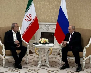 پزشکیان: روابط تهران و مسکو در بیشتر زمینه‌ها در حال گسترش است/ پوتین: ایران تلاش واقعی برای پایان نزاع در خاورمیانه انجام می‌دهد