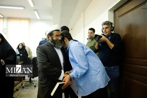 اولیای دم امیرمحمد خالقی دانشجوی دانشگاه تهران به صورت رسمی از قصاص قاتل فرزند خود گذشت کردند
