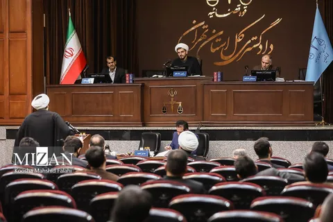 قاضی دادگاه منافقین: لزوم استرداد متهمان جرایم تروریستی به‌طور جدی و با تمام امکانات قانونی پیگیری خواهد شد/ مسعود رجوی برای رسیدن به ریاست، اعضای سازمان را به ساواک لو داد!