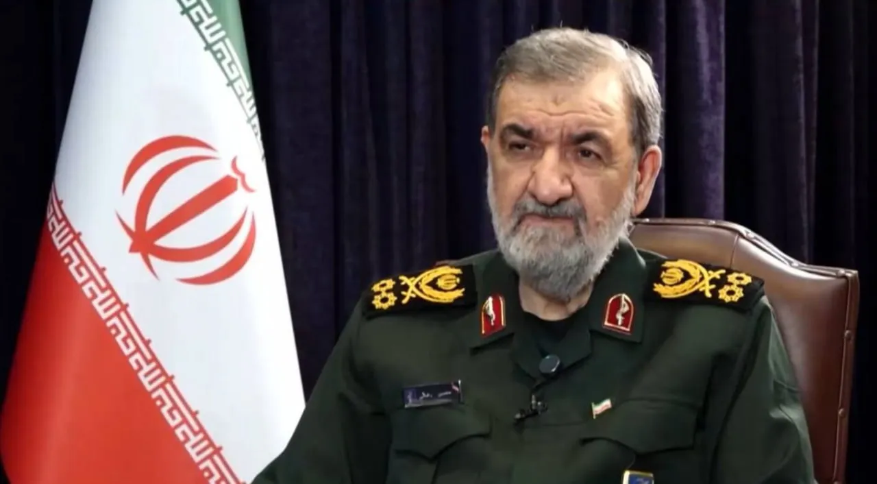 دبیر شورای‌عالی امنیت ملی: به‌زودی یک محدوده ممنوعه در اطراف تنگه هرمز اعلام می‌کنیم/ به اندازه کافی ذخایر کالای اساسی در کشور داریم