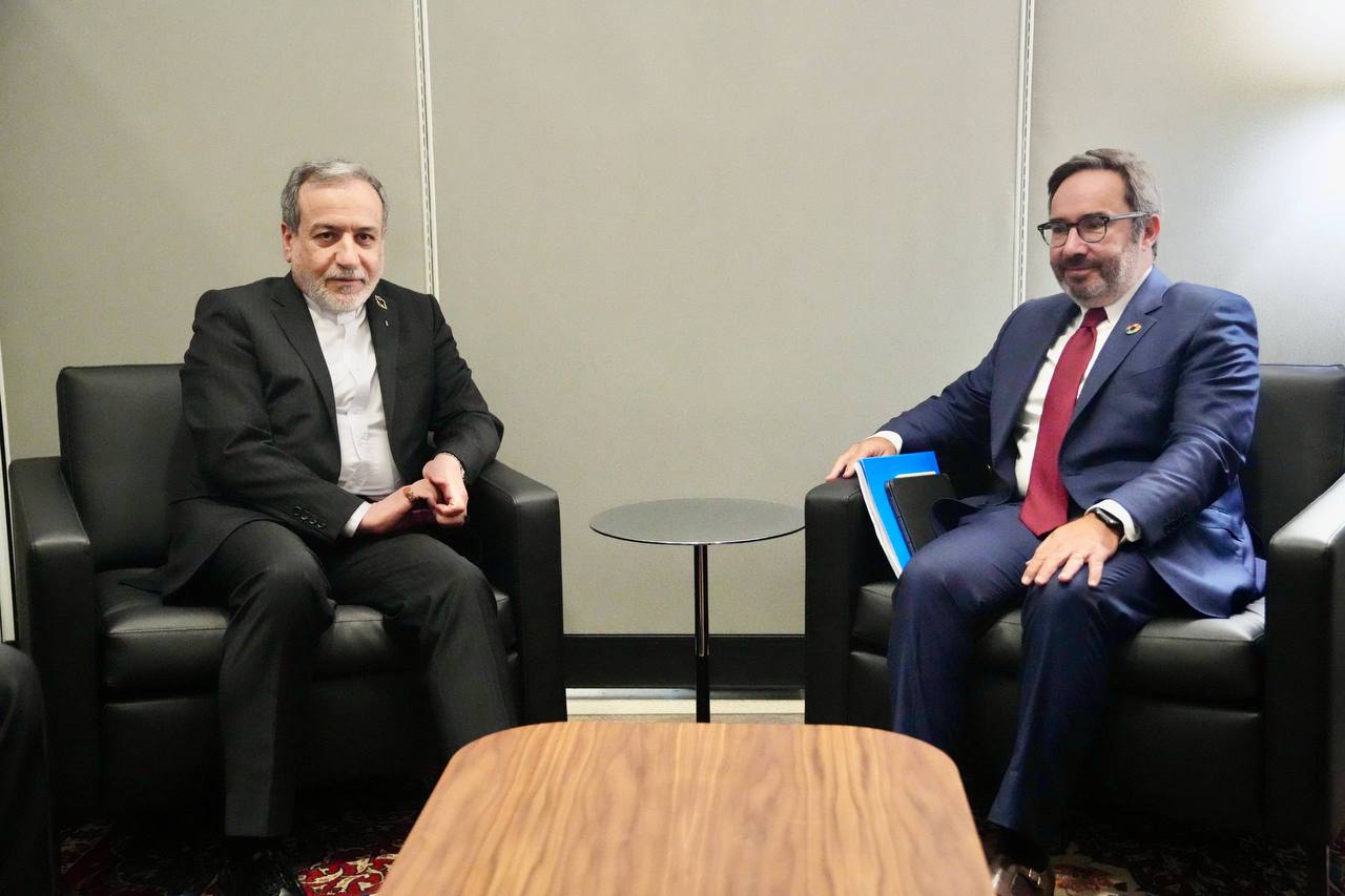 دیدارهای عراقچی در حاشیه نشست مجمع عمومی سازمان ملل/ تاکید ایران بر تقویت اعتماد در زمینه سازوکارهای امنیتی منطقهای دیدارهای عراقچی در حاشیه نشست مجمع عمومی سازمان ملل/ تاکید ایران بر تقویت اعتماد در زمینه سازوکارهای امنیتی منطقهای