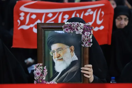 مراسم بزرگداشت رهبر شهید انقلاب در حرم عبدالعظیم حسنی (ع)