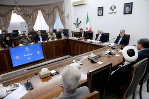 عارف: سینماگران عظمت ملت ایران را به تصویر بکشند/ مسیرهای تجاری جایگزین برای تأمین نیازهای کشور فعال شده‌اند