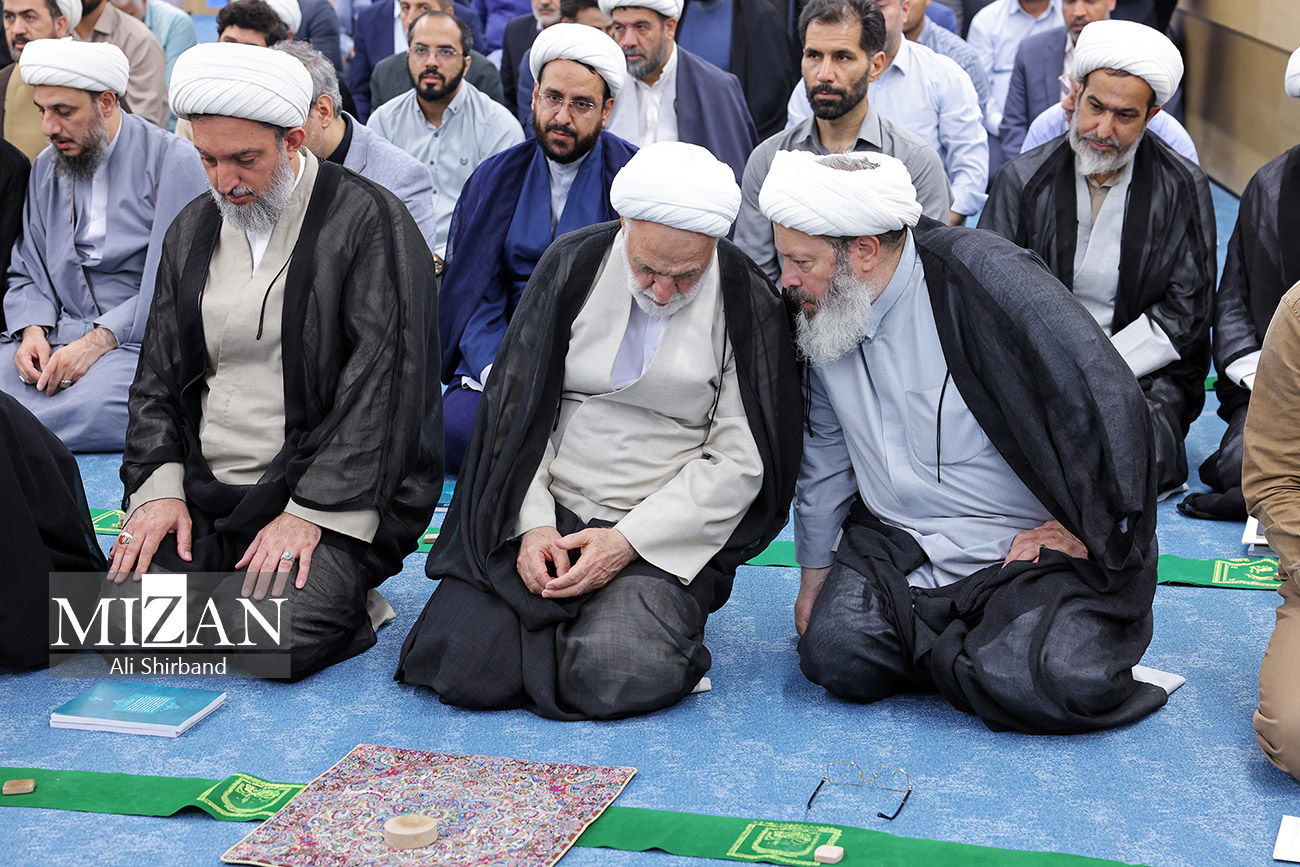 رئیس قوه قضاییه:طرفدار پروپاقرص برگزاری دادگاههای علنی هستم/ همه باید خود را ملزم به تبعیت از قانون بدانیم رئیس قوه قضاییه:طرفدار پروپاقرص برگزاری دادگاههای علنی هستم/ همه باید خود را ملزم به تبعیت از قانون بدانیم