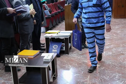 پرونده رستمی‌صفا و درس‌هایی درباره تسهیلات بانکی؛ چگونه بازپرداخت دیرهنگام وام‌ها اقتصاد را به خطر می‌اندازد؟