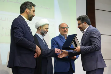 آیین تقدیر از نفرات برتر کشوری جشنواره آرای برتر
