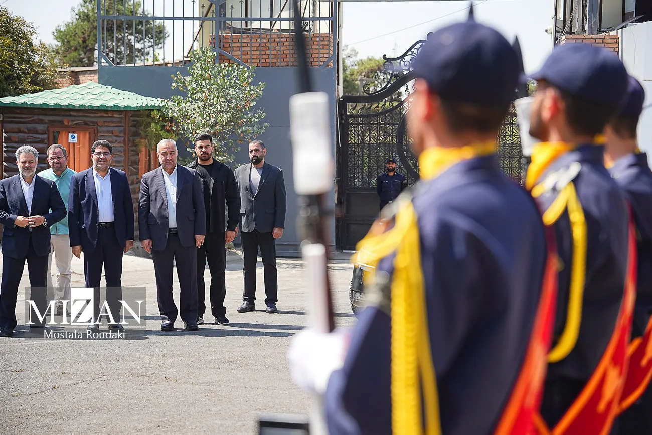 بازدید رئیس سازمان زندان‌ها از کانون اصلاح و تربیت تهران