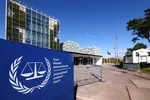 نسبت حق بنیادین تعیین سرنوشت ملت‌ها با حضور و تأسیس پایگاه‌های نظامی آمریکا در منطقه