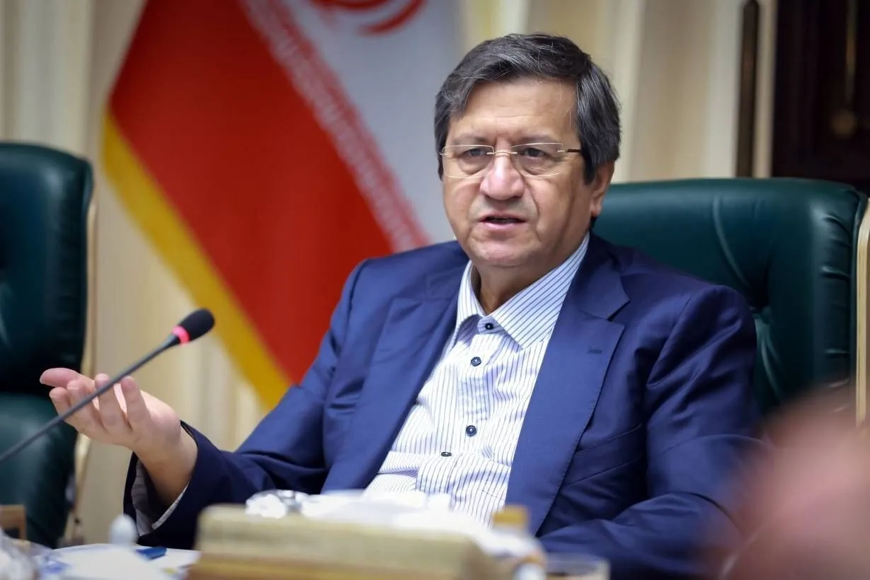 همتی: تامین ارز و منابع ریالی دارو بدون محدودیت ادامه دارد