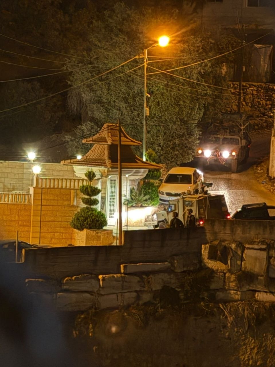 شهادت ۱۱ نفر در غزه/ محاصره الخلیل ادامه دارد شهادت ۱۱ نفر در غزه/ محاصره الخلیل ادامه دارد