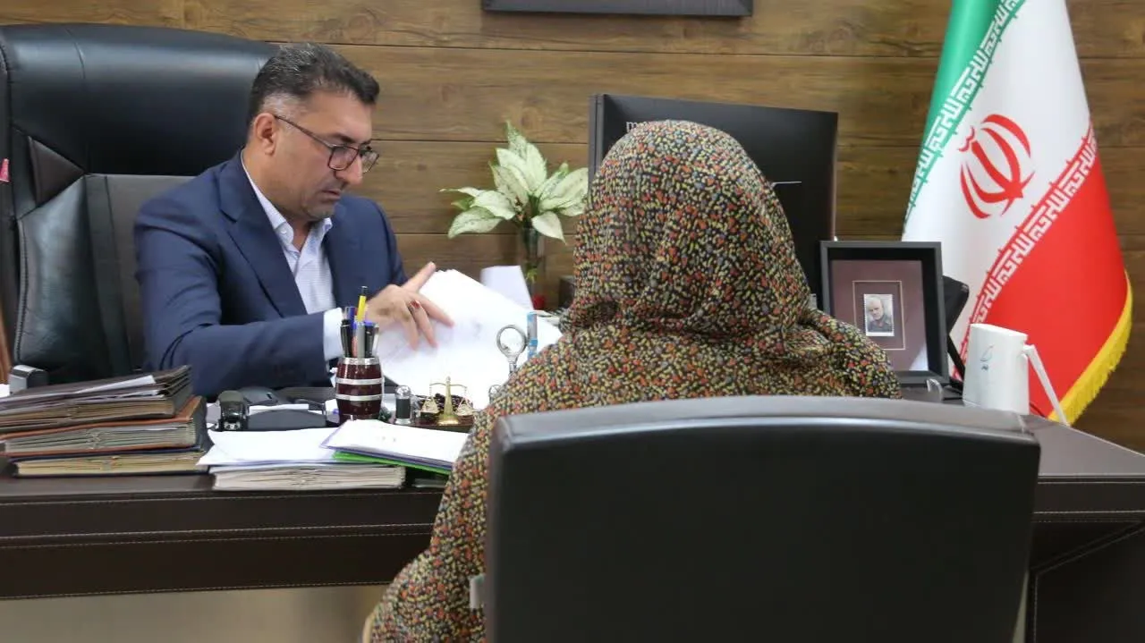 رئیس کل دادگستری هرمزگان به مشکلات ۷۵ مراجعه کننده در ملاقات مردمی رسیدگی کرد