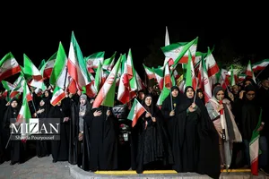 تداوم باشکوه اجتماعات شبانه در میادین تهران / برگزاری پنجمین اجتماع بزرگ امام‌رضایی‌ها از امام حسین(ع) تا آزادی