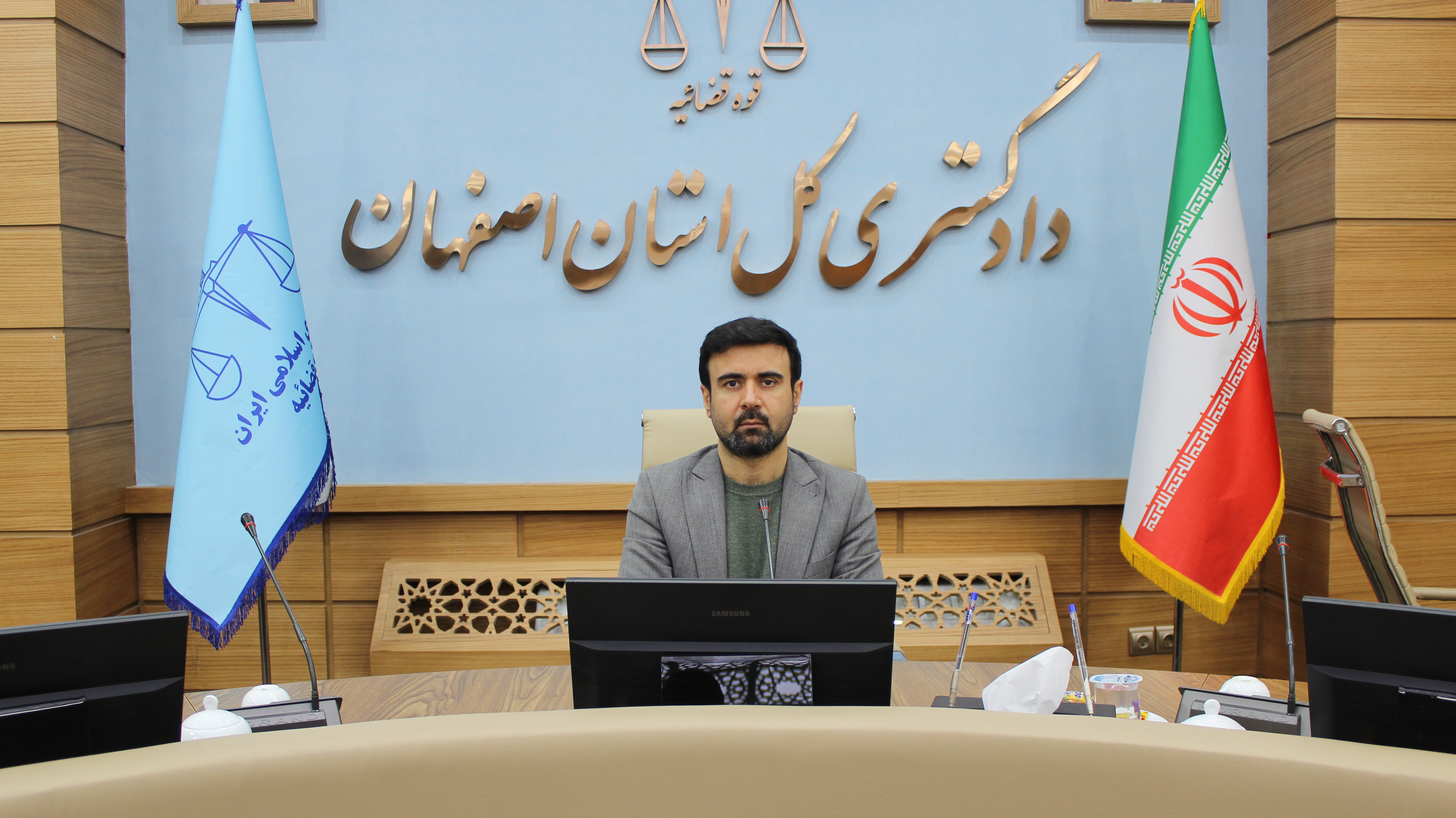محمد محسنی پیشفروش ساختمان فقط با سند رسمی معتبر امکانپذیر است/ خریداران به حقوق قانونی خود توجه کنند