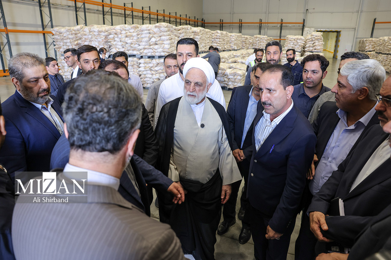 بازدید رئیس قوه قضاییه از یکی از بنادر خشک استراتژیک کشور در راستای انسداد گلوگاههای فسادزا و ساماندهی فرآیندهای واردات و صادرات/ تعیین تکلیف محمولهها و کالاهای اساسی و استراتژیک در نتیجه ورود و پیگیری قضایی بازدید رئیس قوه قضاییه از یکی از بنادر خشک استراتژیک کشور در راستای انسداد گلوگاههای فسادزا و ساماندهی فرآیندهای واردات و صادرات/ تعیین تکلیف محمولهها و کالاهای اساسی و استراتژیک در نتیجه ورود و پیگیری قضایی