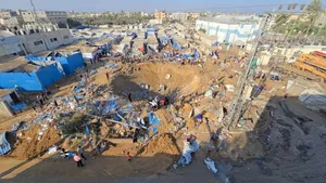 حملات رژیم صهیونیستی در غزه و کرانه باختری؛ اردوگاه المواصی هدف قرار گرفت
