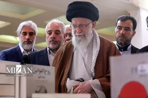 واکنش رهبر انقلاب به استفاده از یک لغت انگلیسی: هر روز کتاب‌ها را شارژ میکنیم یعنی چه؟