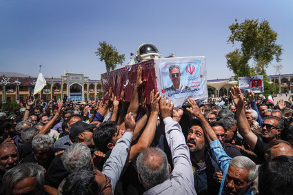 تشییع پیکر شهید سرتیپ خلبان مجید کاظمی - شیراز