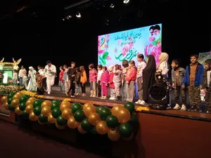 جشن میلاد علوی با حضور ۱۵۰۰ نفر از ایتام تهرانی برگزار شد