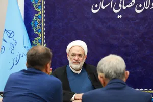 رسیدگی بی‌واسطه به مشکلات ۶۶۷ شهروند در ملاقات‌های هفتگی مسئولان قضایی استان سمنان 