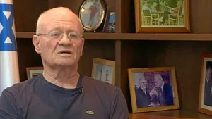 Former Mossad Chief: Iran will neither raise a white flag nor kneel