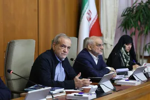 پزشکیان: دولت با تمام ظرفیت برای عبور از شرایط «نه جنگ، نه صلح» تلاش می‌کند