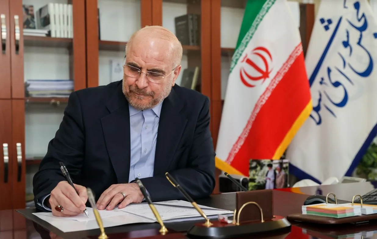 قالیباف: سوابق دریادار عظمایی پشتوانه‌ای ارزشمند برای فرماندهی نیروی دریایی سپاه است