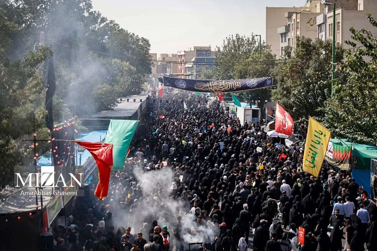 راهپیمایی جاماندگان اربعین با شعار «باید برخاست» برگزار می‌شود