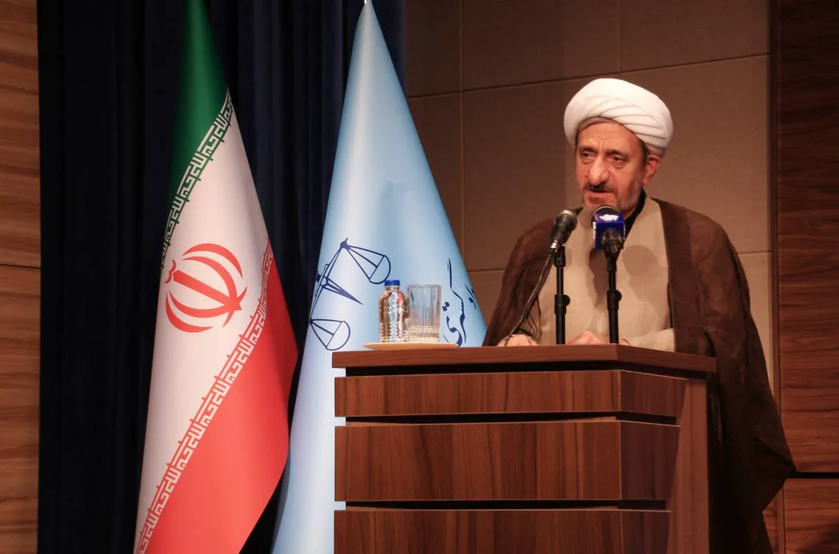 دادستان انتظامی قضات: قضات باید با حفظ استقلال و اقتدار خود، رفتاری برابر با مراجعان داشته باشند