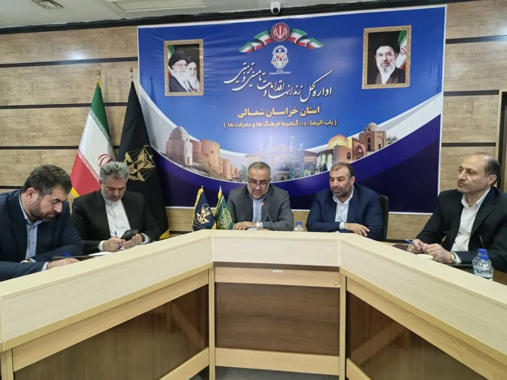 رئیس سازمان زندان‌ها: پیگیر مسائل معیشتی و رفاهی همکاران خواهیم بود