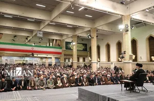 انتقاد اخیر رهبر انقلاب از افرادی که زندگی اشرافی را تقلید می‌کنند