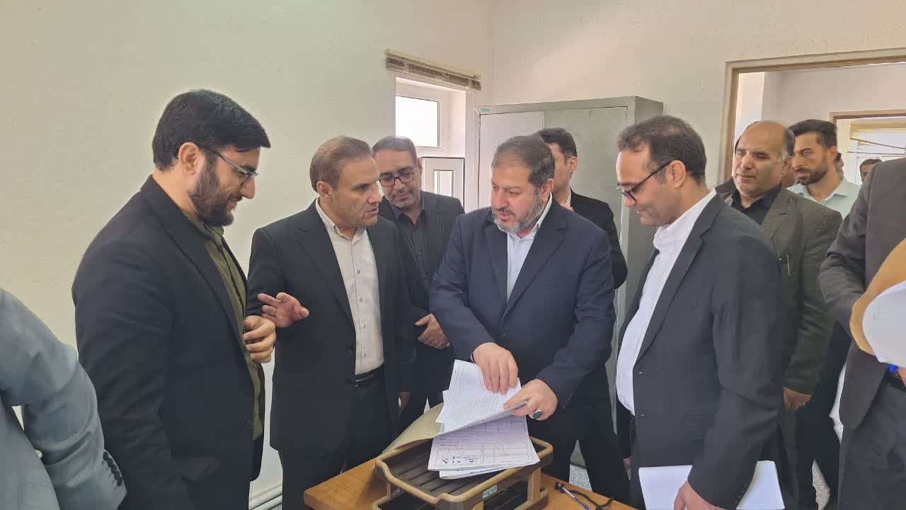بازدید میدانی رئیس کل دادگستری لرستان از بروجرد بازدید میدانی رئیس کل دادگستری لرستان از بروجرد