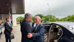 تجارت دوجانبه ایران و پاکستان باید به ۱۰ میلیارد دلار برسد