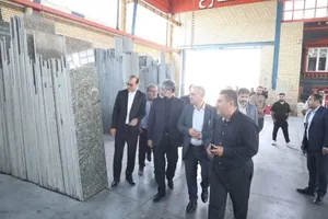 بررسی میدانی و حل مشکلات توسعه کارخانه فرآوری سنگ مهاباد در بازدید رئیس کل دادگستری آذربایجان غربی و دادستان مرکز استان