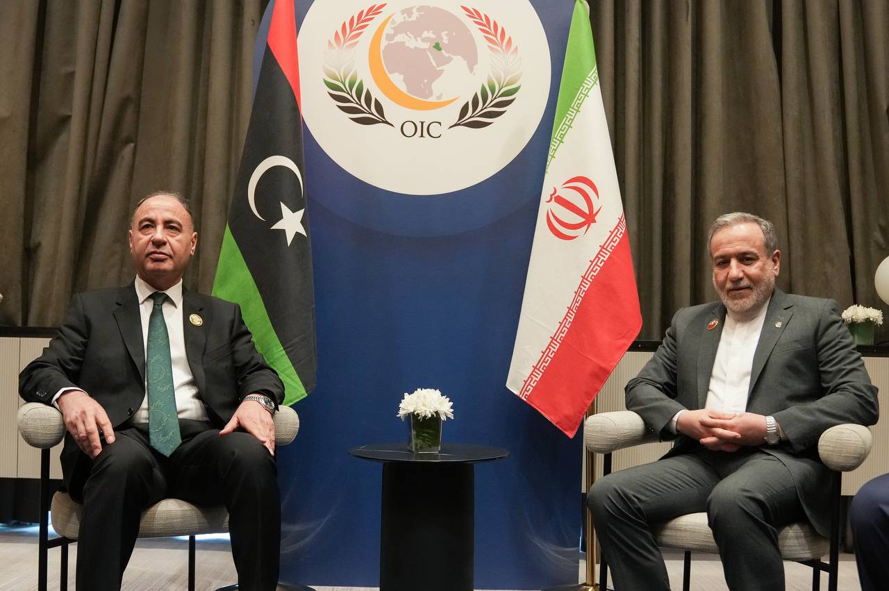 عراقچی در دیدار با همتای مصری: ناامنی موجود در تنگه هرمز نتیجه اقدامهای آمریکا و رژیم صهیونیستی است عراقچی در دیدار با همتای مصری: ناامنی موجود در تنگه هرمز نتیجه اقدامهای آمریکا و رژیم صهیونیستی است