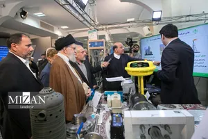 بازدید رهبر انقلاب از نمایشگاه توانمندی‌های تولید داخل