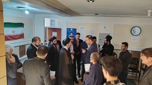 بررسی روند رسیدگی به پرونده‌ها توسط رئیس کل دادگستری چهارمحال و بختیاری در بازدید میدانی از دادگستری کوهرنگ