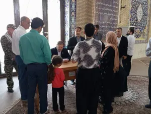 رسیدگی به مشکلات حقوقی مراجعان توسط رئیس‌کل دادگستری استان ایلام پس از نماز جمعه